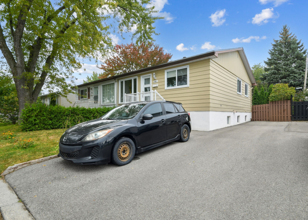 Maison – 692, Rue Clairette, Laval