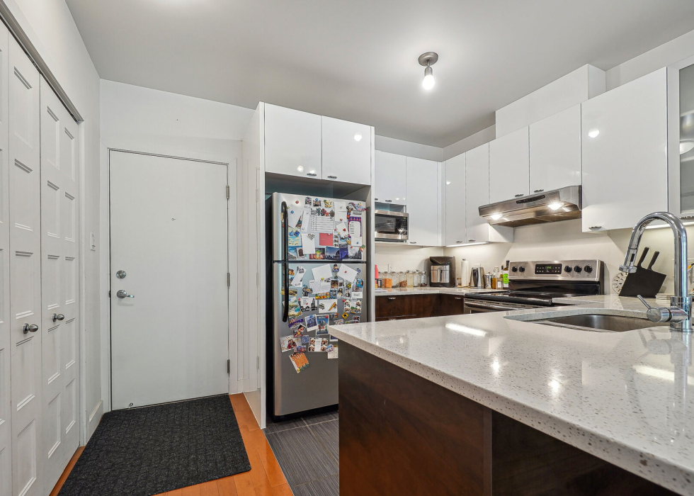 Condo – 440 Rue De La Gauchetière E., app. 203, Montréal