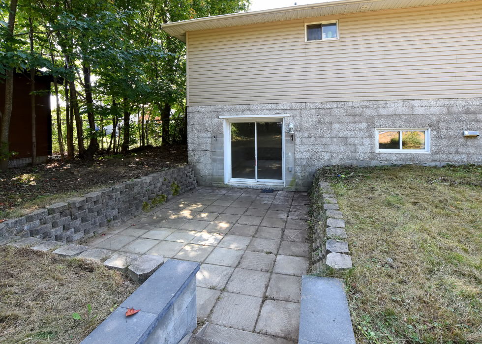 Duplex – 3890-3892 Rue Albert, Rawdon