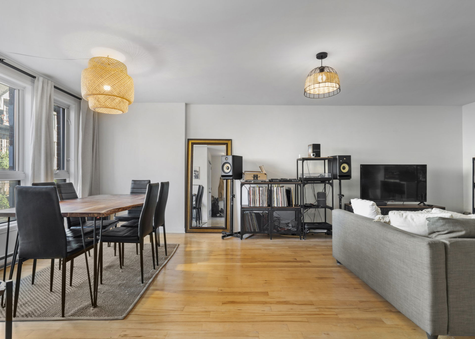 Condo – 4476 Av. de l’Hôtel-de-Ville, Montréal