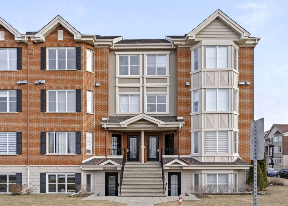 Condo – 5865 Boul. Chevrier, app. 3, Brossard