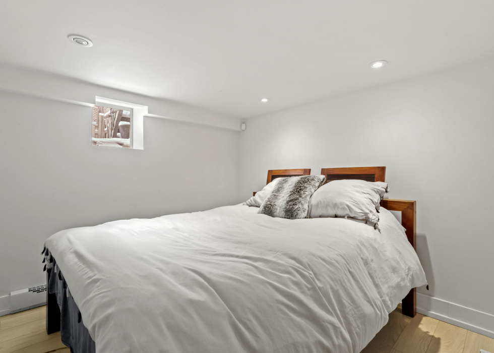 Cottage - 8550-8352 Av. De Chateaubriand, Montréal