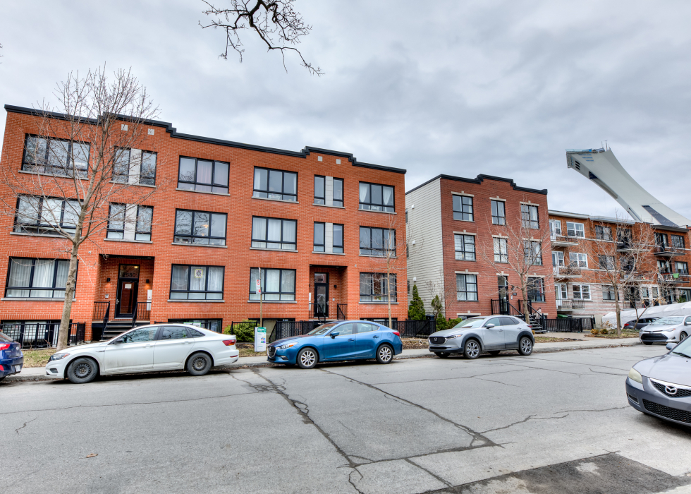 Condo - 2584 Rue Sicard, Montréal