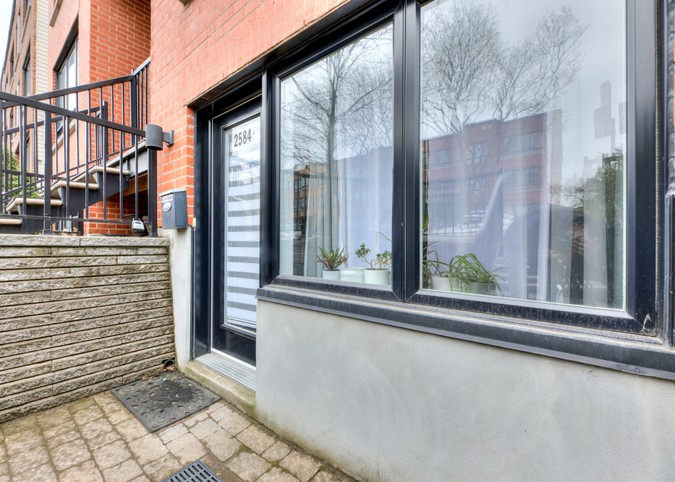 Condo - 2584 Rue Sicard, Montréal