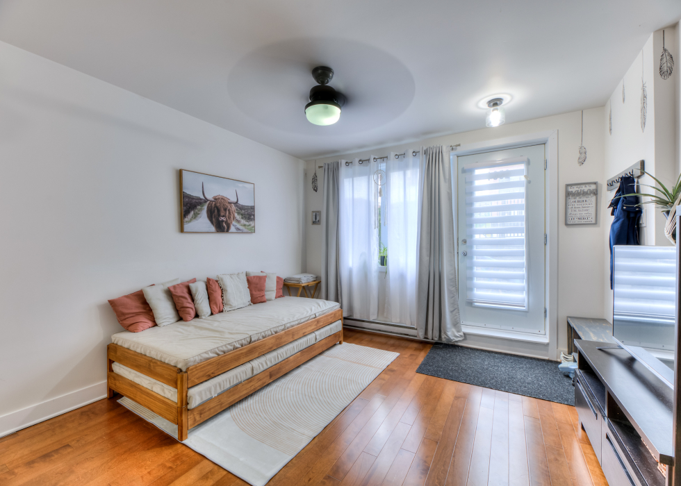 Condo - 2584 Rue Sicard, Montréal