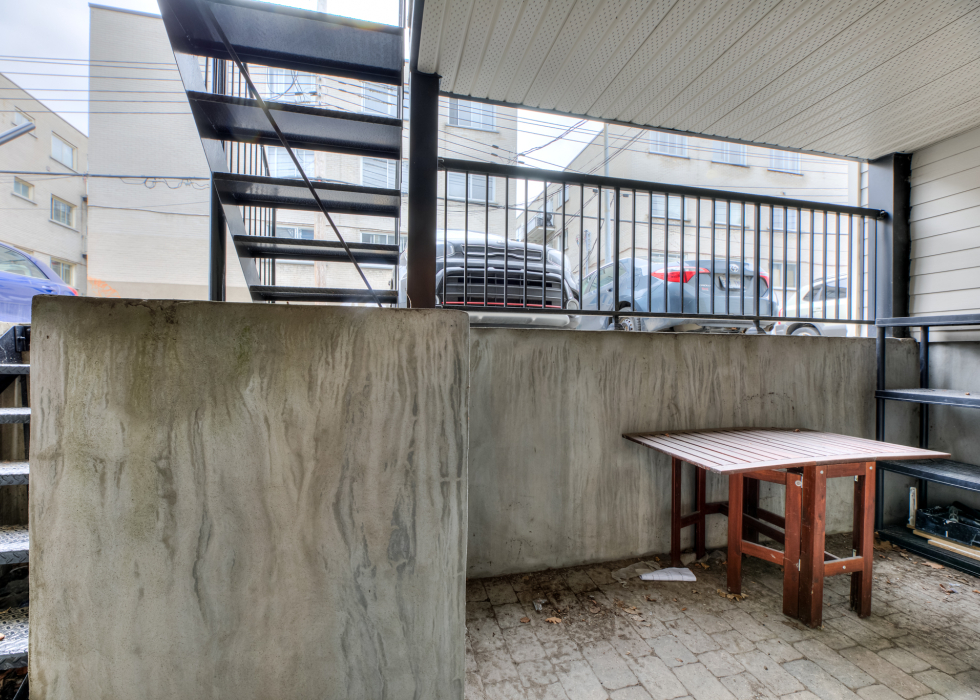 Condo - 2584 Rue Sicard, Montréal