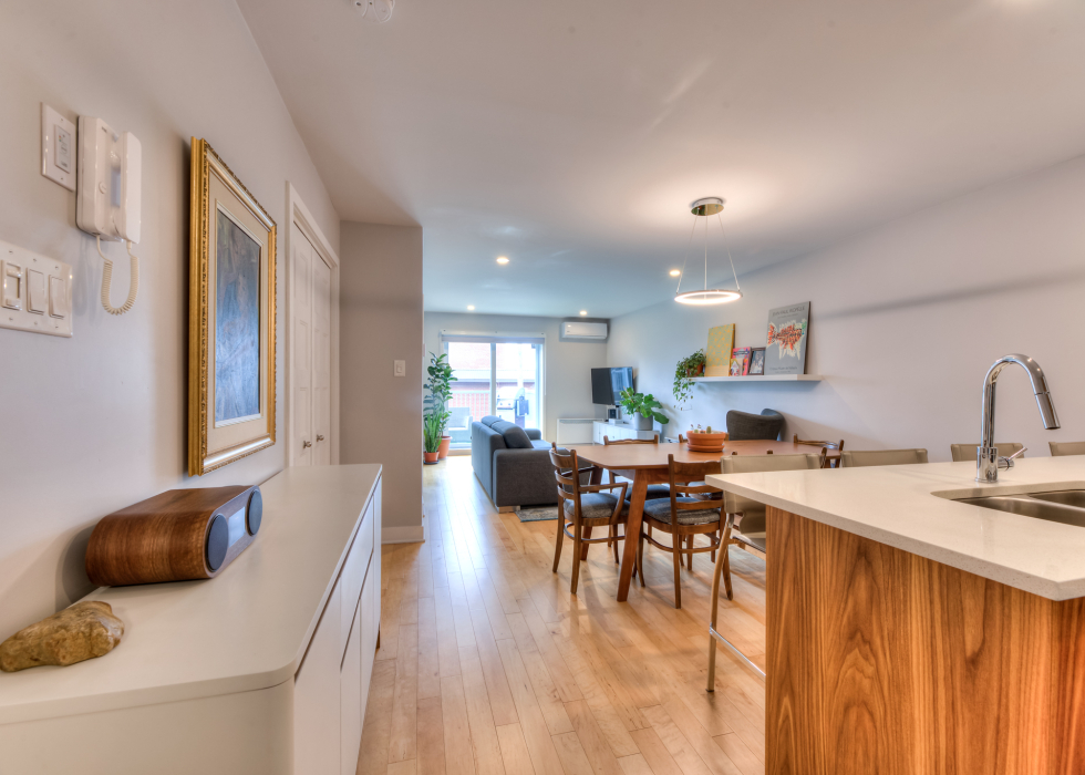 Condo - 2489 Rue Tillemont, app. 202, Montréal