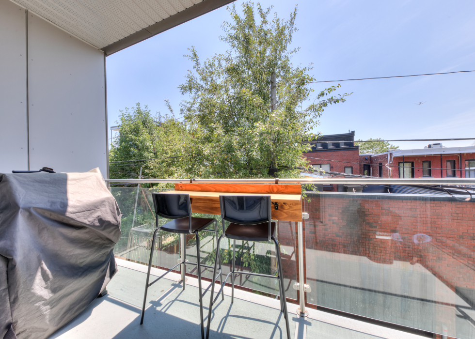 8042, Rue Saint-Denis, app. 205, Montréal