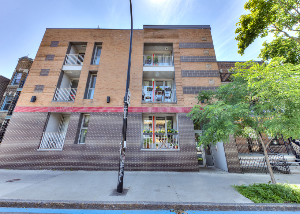 8042, Rue Saint-Denis, app. 205, Montréal