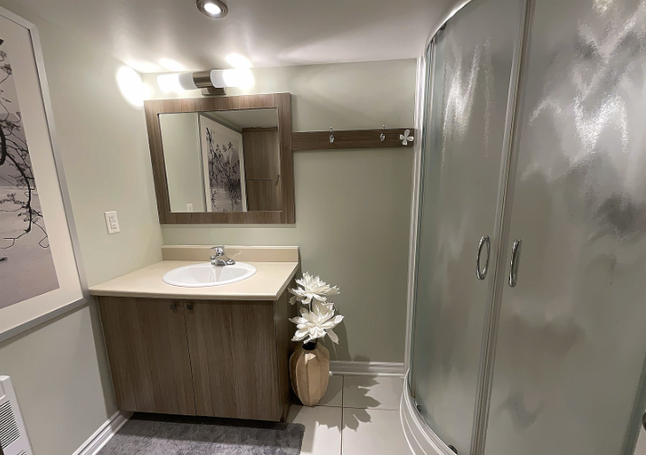 1088, 16e Avenue Montréal, H1B 3N2