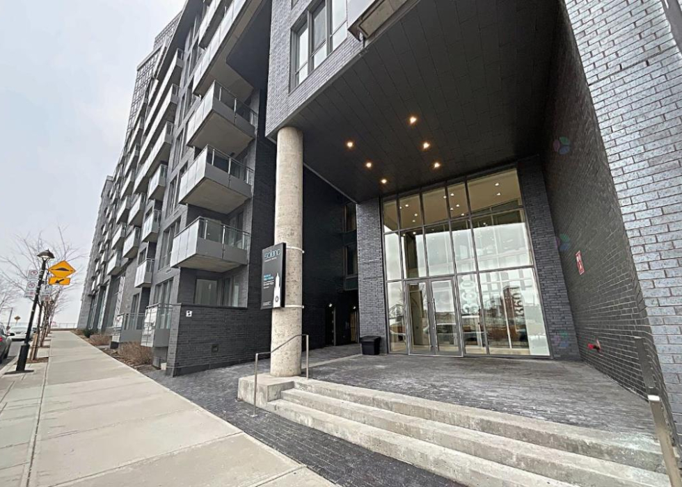 360, Rue Atateken, app. 703, Montréal