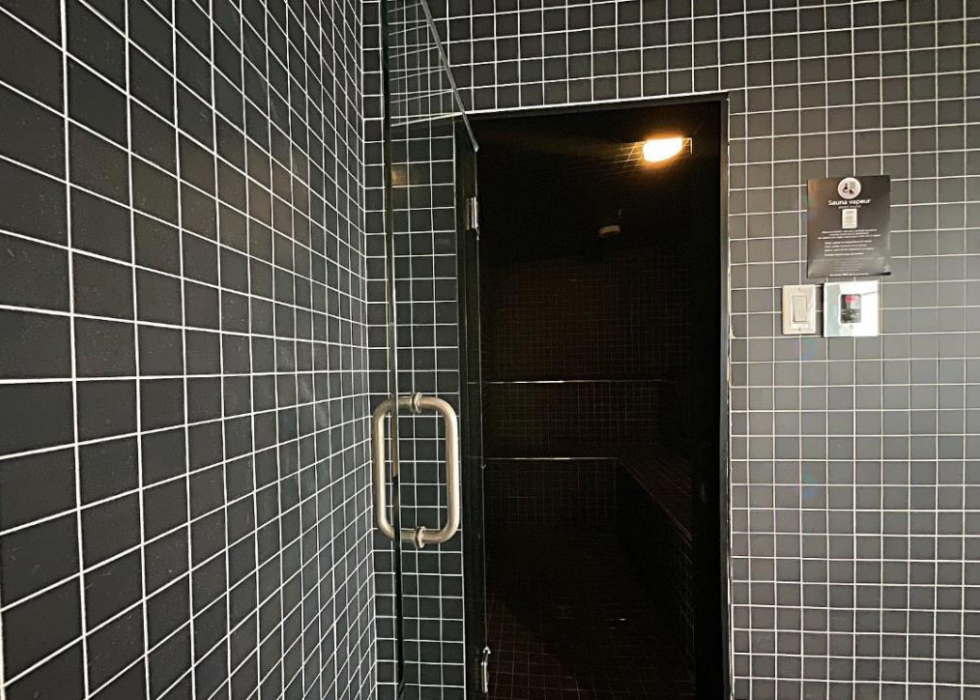 360, Rue Atateken, app. 703, Montréal