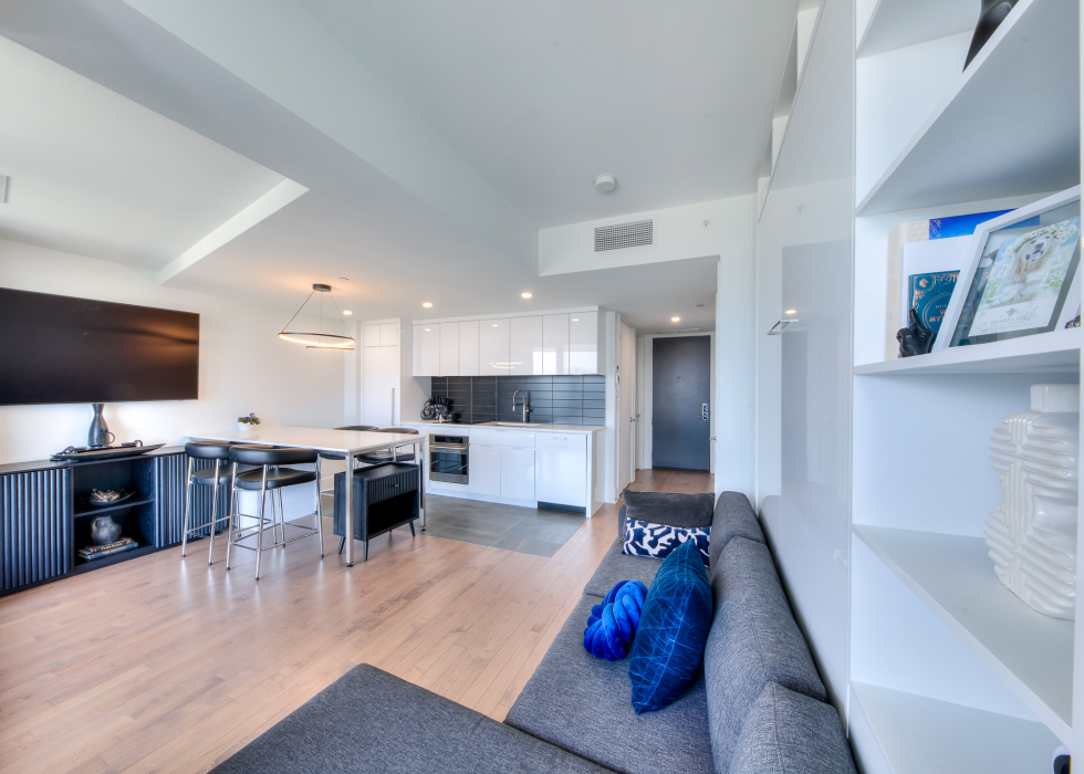 360, Rue Atateken, app. 703, Montréal