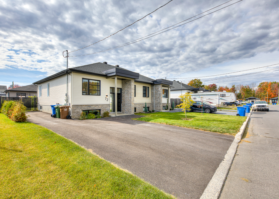 72, Rue du Cardinal, Bedford - Ville