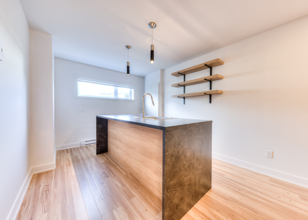 72, Rue du Cardinal, Bedford - Ville
