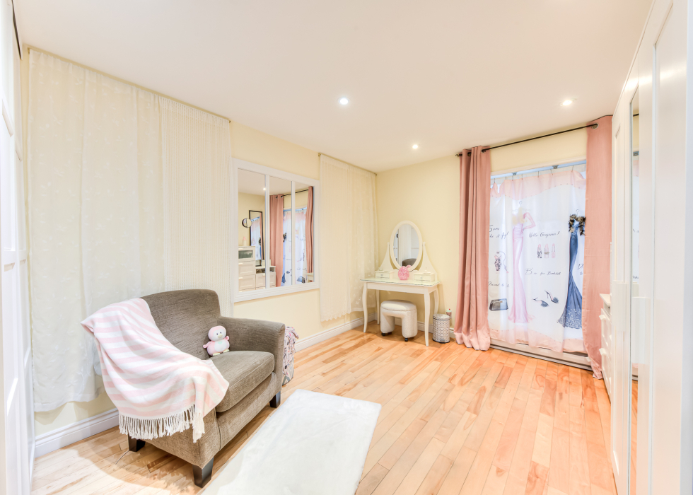 4136, Rue de la Seine, Laval