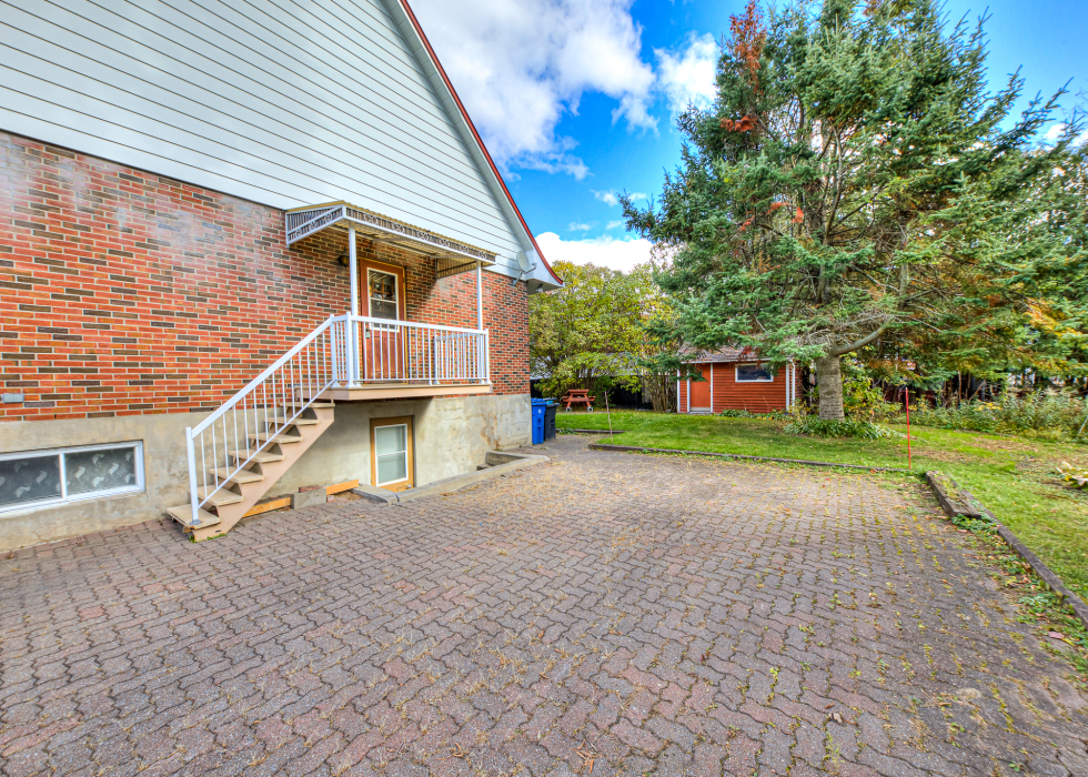 3805, Rue de l'Université, Longueuil (Saint-Hubert)