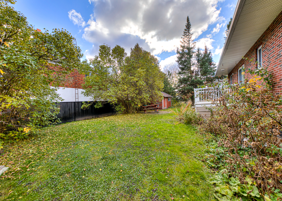 3805, Rue de l'Université, Longueuil (Saint-Hubert)