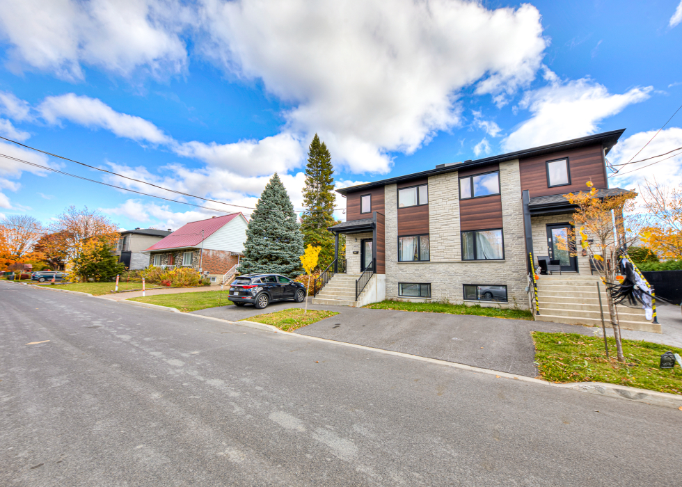 3805, Rue de l'Université, Longueuil (Saint-Hubert)