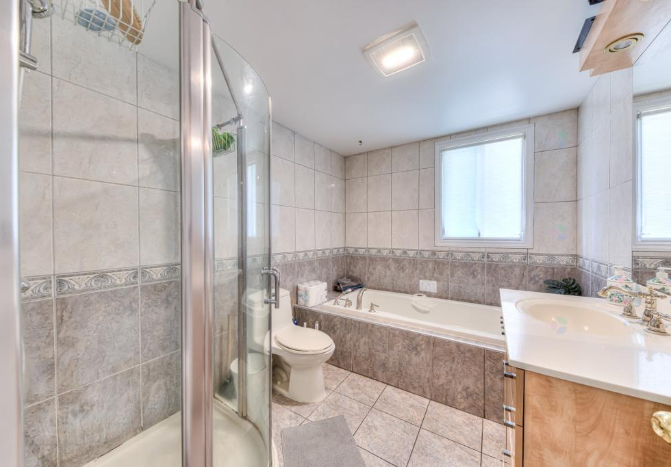 2351, Rue Dickson, Montréal