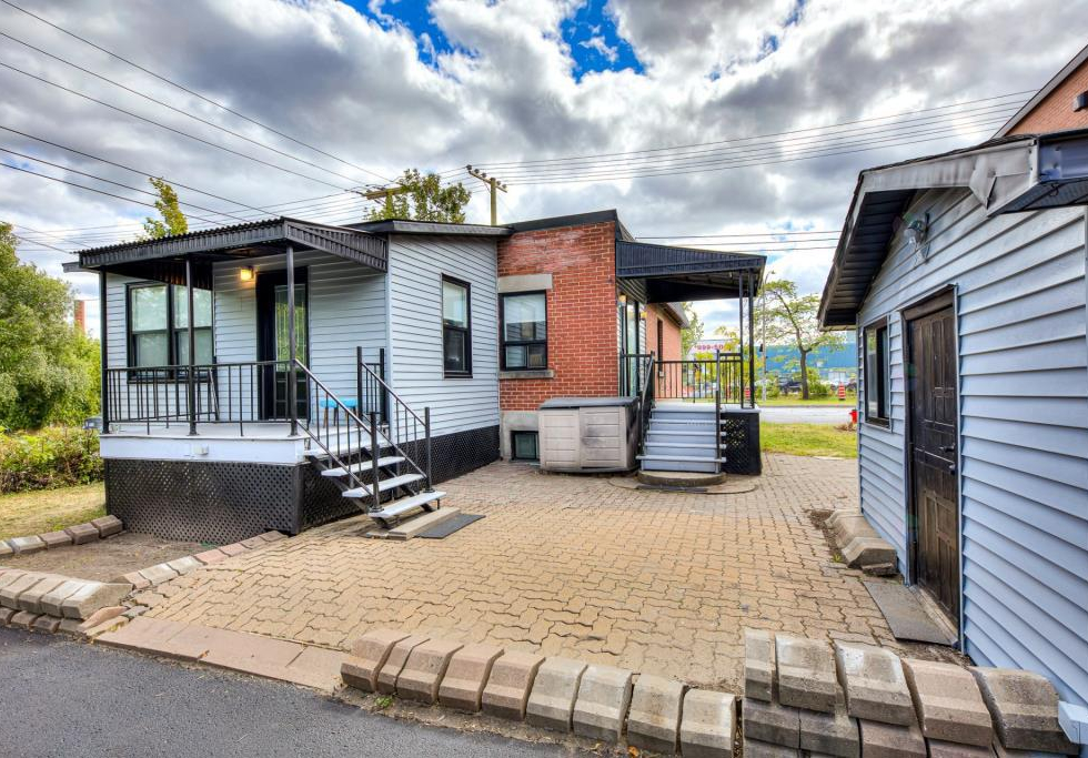 2351, Rue Dickson, Montréal