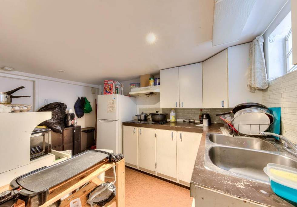 2351, Rue Dickson, Montréal