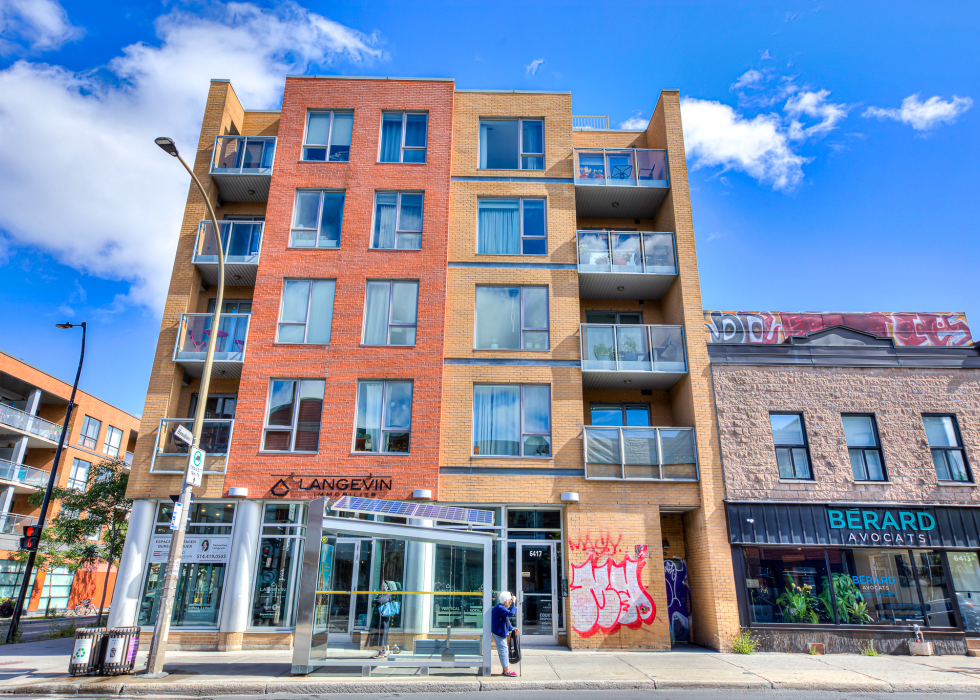 Bureau - 6417 Boul. St-Laurent, Montréal