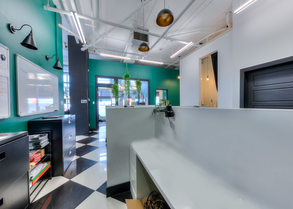 Bureau - 6417 Boul. St-Laurent, Montréal