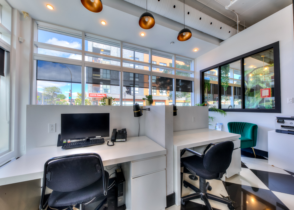 Bureau - 6417 Boul. St-Laurent, Montréal