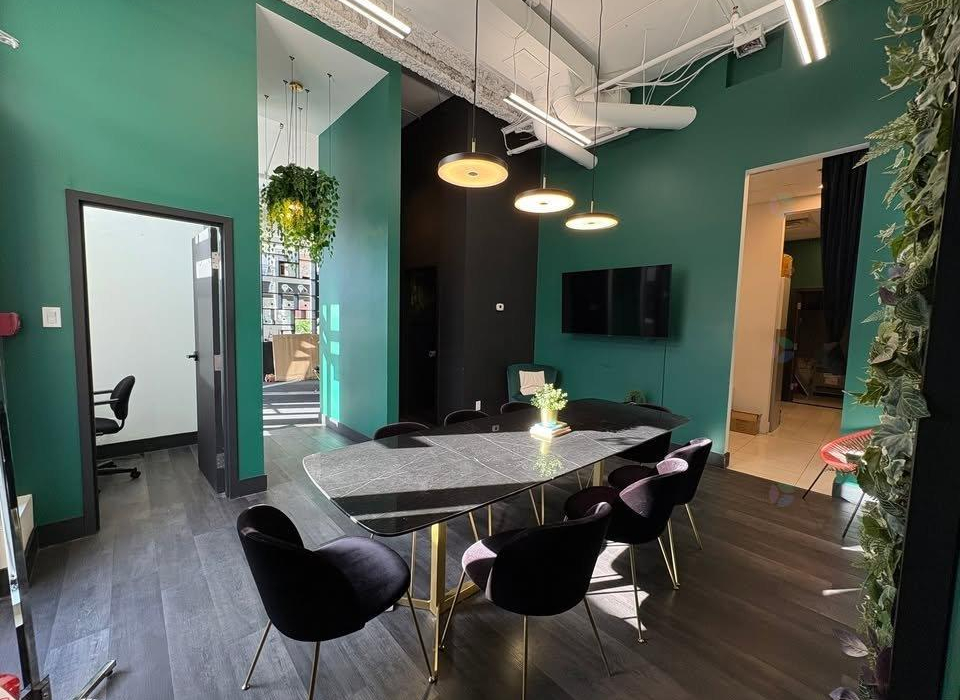 Bureau - 6417 Boul. St-Laurent, Montréal