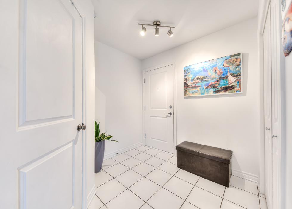 6145, Rue de Lusa, app. 7, Brossard