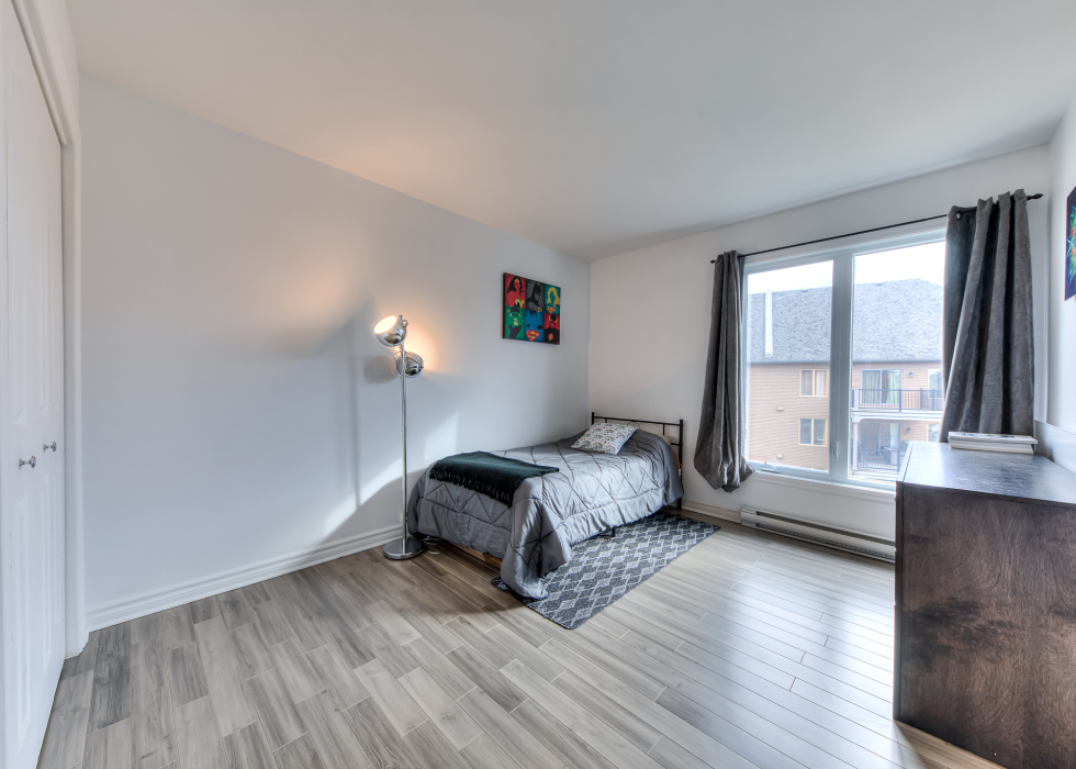 6145, Rue de Lusa, app. 7, Brossard