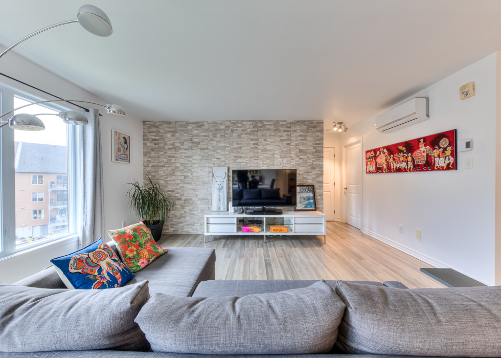 6145, Rue de Lusa, app. 7, Brossard