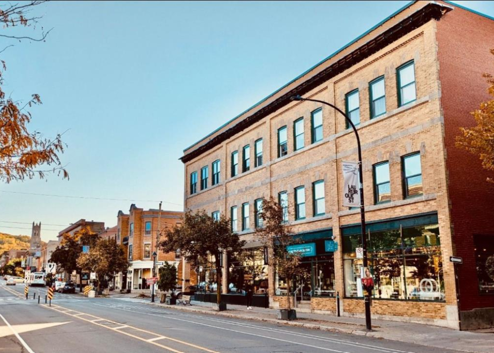 5099, Rue Jeanne-Mance, app. 200, Montréal