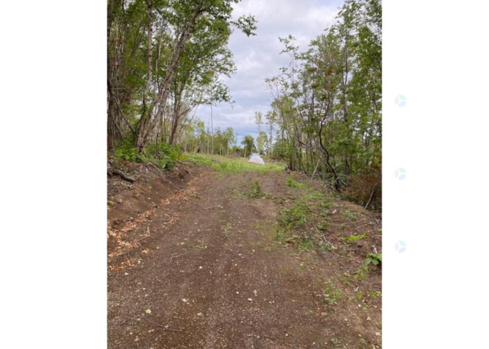 O, Route 132 Ouest, Grosses-Roches