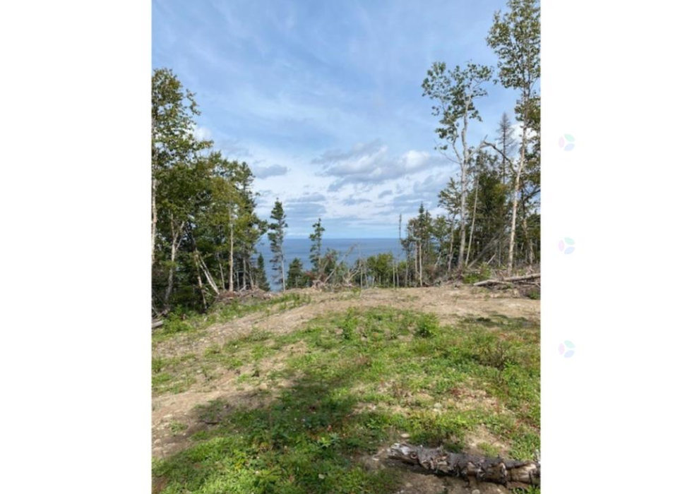 0Z, Route 132 Ouest, Grosses-Roches