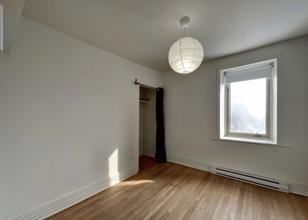 1564, boulevard Gouin Ouest, Montréal