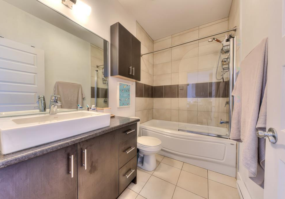 7900, Rue Saint-Hubert, app. 301, Montréal