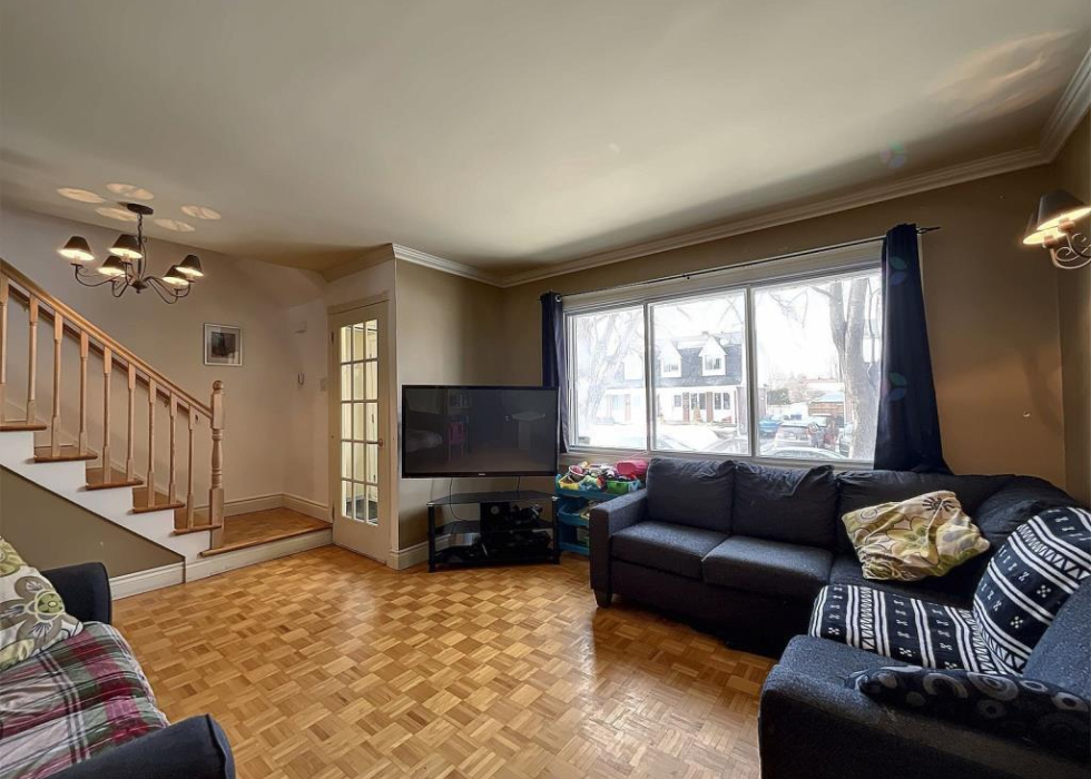 5325, Rue Bernier, Longueuil (Saint-Hubert)