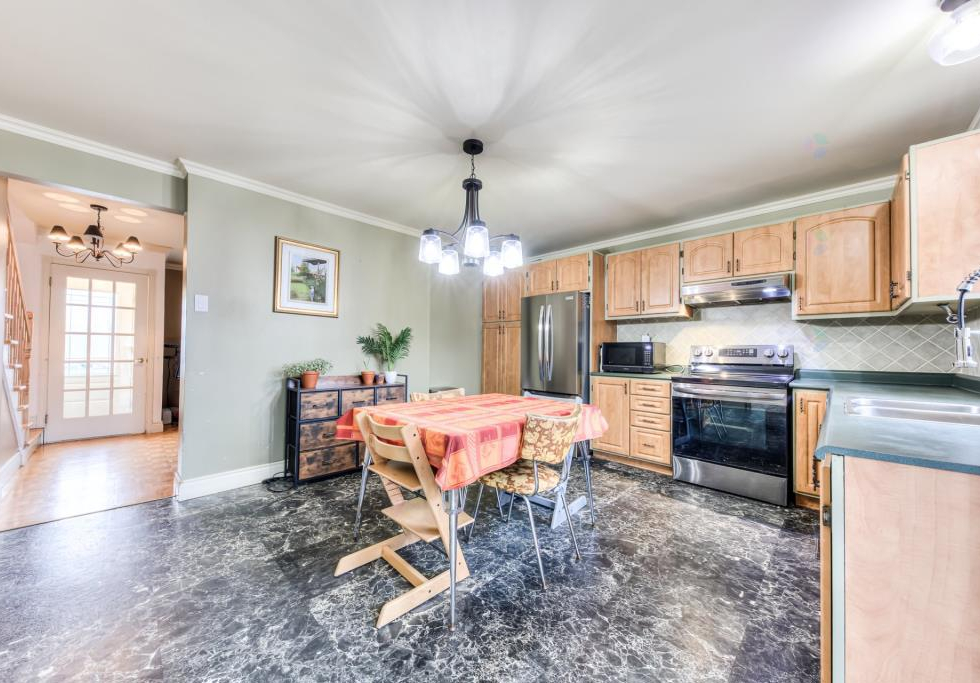 5325, Rue Bernier, Longueuil (Saint-Hubert)