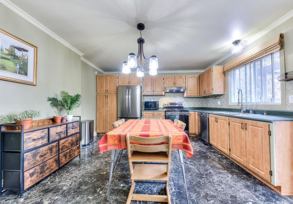 5325, Rue Bernier, Longueuil (Saint-Hubert)