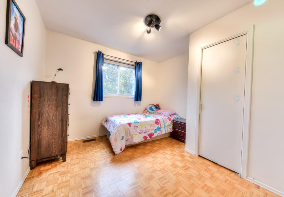 5325, Rue Bernier, Longueuil (Saint-Hubert)