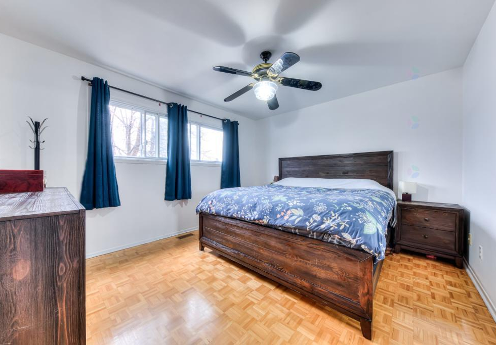 5325, Rue Bernier, Longueuil (Saint-Hubert)