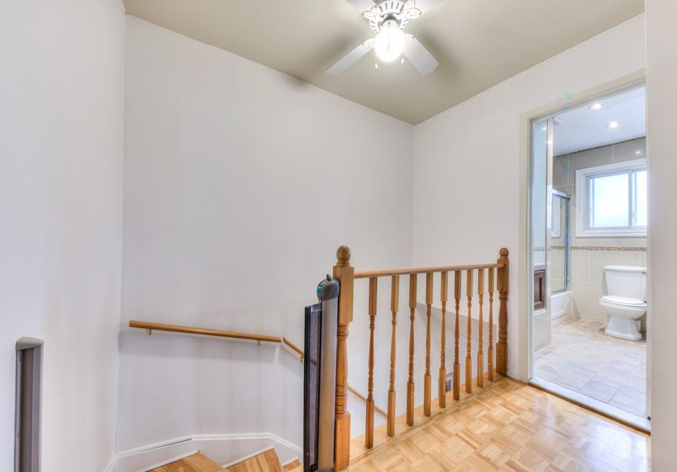 5325, Rue Bernier, Longueuil (Saint-Hubert)