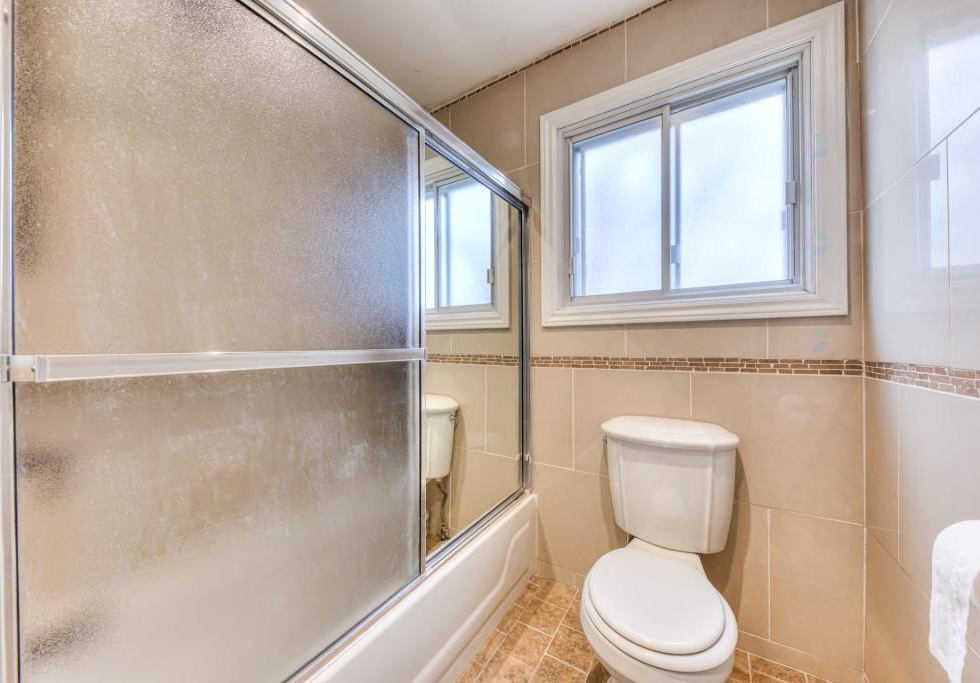 5325, Rue Bernier, Longueuil (Saint-Hubert)