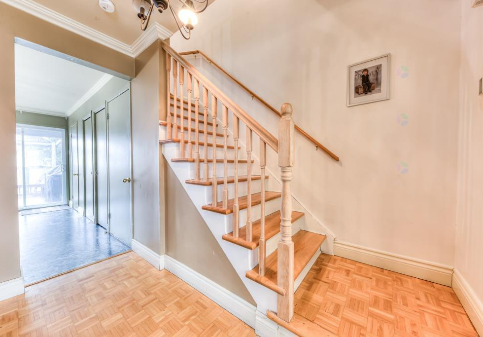 5325, Rue Bernier, Longueuil (Saint-Hubert)