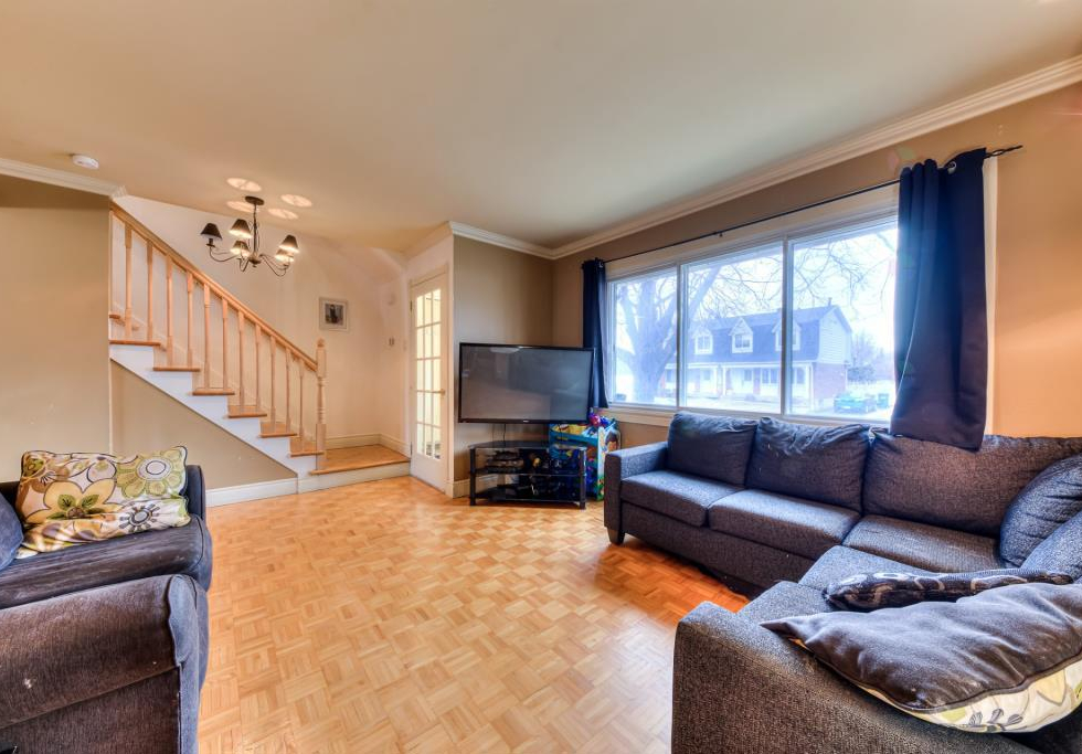 5325, Rue Bernier, Longueuil (Saint-Hubert)