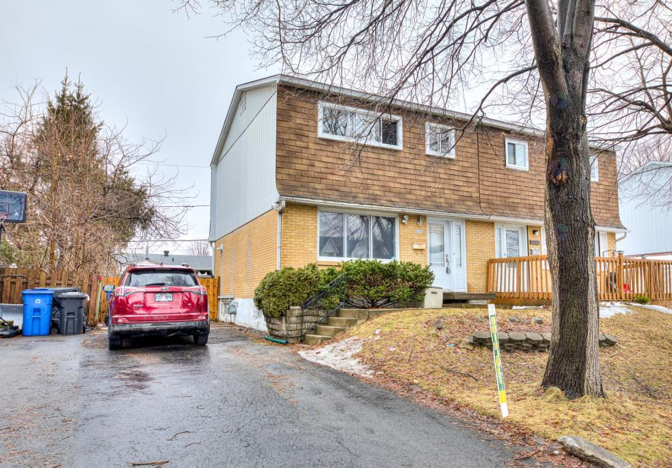 5325, Rue Bernier, Longueuil (Saint-Hubert)