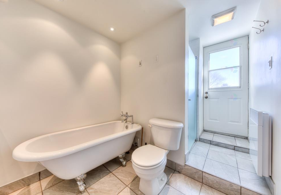 1564, boulevard Gouin Ouest, Montréal