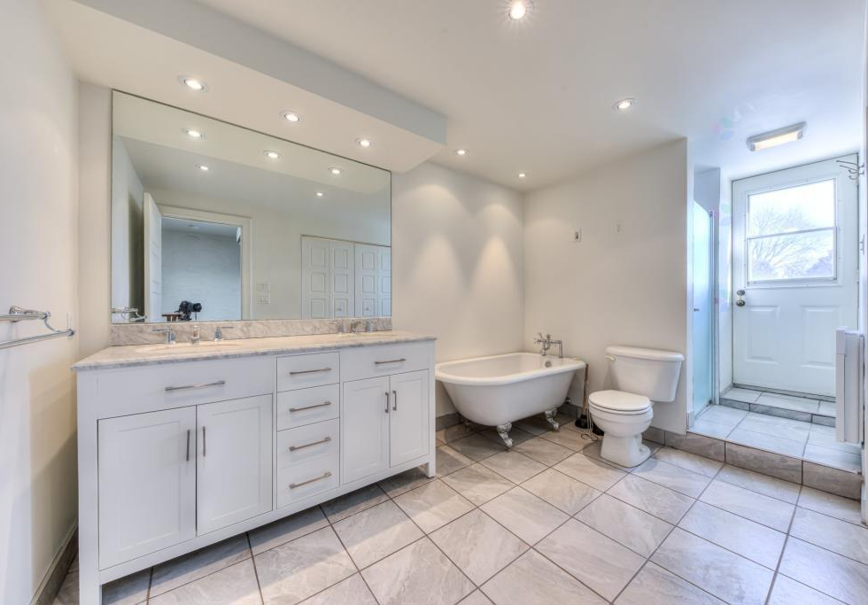 1564, boulevard Gouin Ouest, Montréal